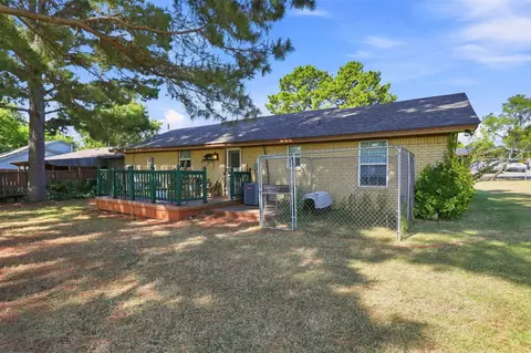 Exterior - 208 W Umstead, Colbert, OK 74733 photo 6 of 7