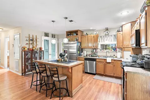 Kitchen - 208 W Umstead, Colbert, OK 74733 photo 1 of 4