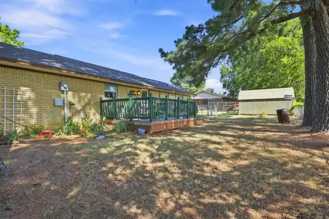 Exterior - 208 W Umstead, Colbert, OK 74733 photo 4 of 7