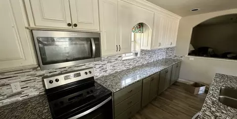 Kitchen - 106447 Rodeo Dr, Mcloud, OK 74851 photo 1 of 1