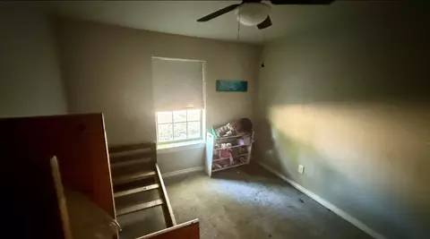 Bedroom - 106447 Rodeo Dr, Mcloud, OK 74851 photo 2 of 4