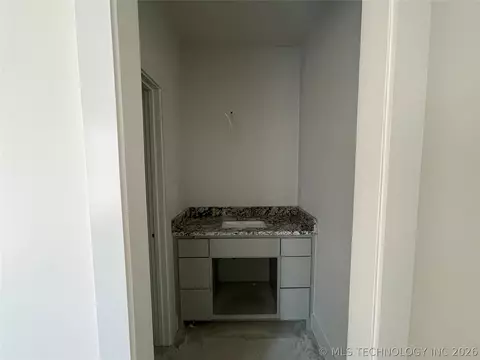 Bath - 16705 E 41st Pl S, Tulsa, OK 74134 photo 1 of 5