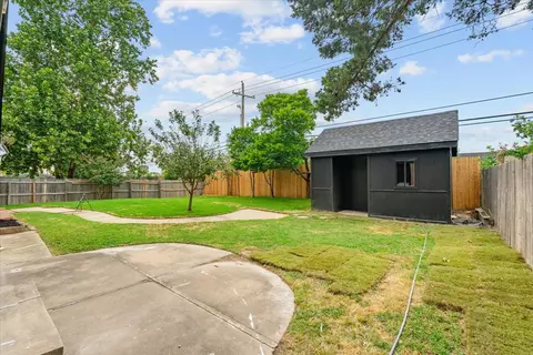 Exterior - 6731 E 51st Pl S, Tulsa, OK 74145 photo 4 of 7