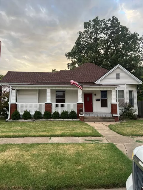 422 S Poplar St, Sapulpa, OK 74066