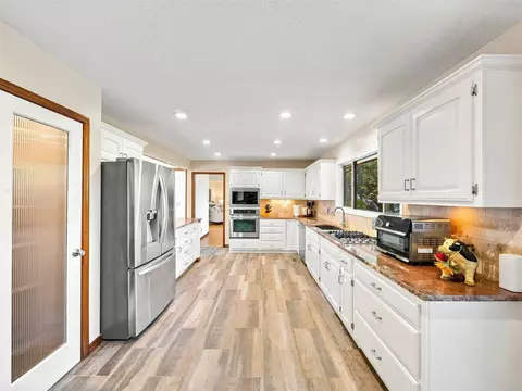 Kitchen - 6213 E 78th Pl, Tulsa, OK 74136 photo 1 of 6