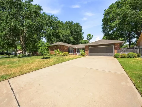 Exterior - 6213 E 78th Pl, Tulsa, OK 74136 photo 10 of 10