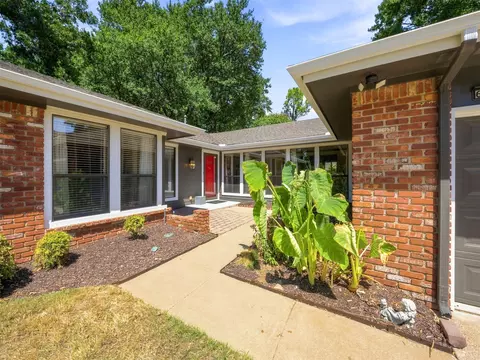 Exterior - 6213 E 78th Pl, Tulsa, OK 74136 photo 7 of 10