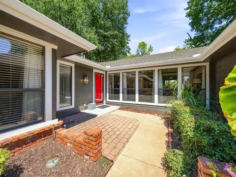 Exterior - 6213 E 78th Pl, Tulsa, OK 74136 photo 2 of 10