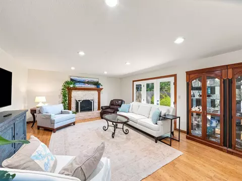 Living - 6213 E 78th Pl, Tulsa, OK 74136 photo 1 of 3