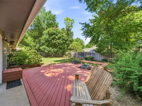 Exterior - 6213 E 78th Pl, Tulsa, OK 74136 photo 3 of 10
