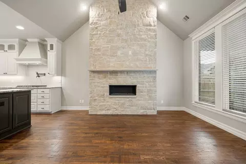 Living - 14504 E 80th St N, Owasso, OK 74055 photo 6 of 6
