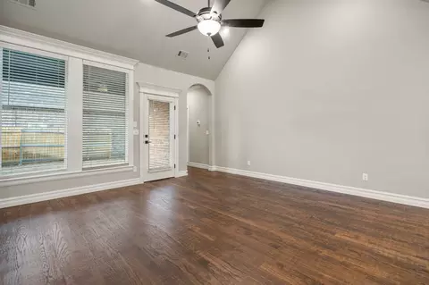 Living - 14504 E 80th St N, Owasso, OK 74055 photo 3 of 6