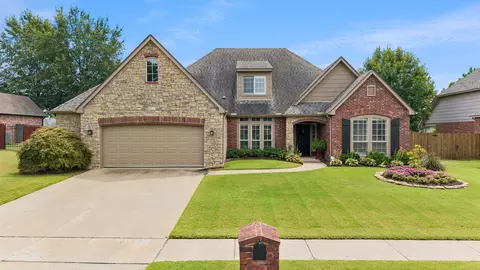 4019 W Twin Oaks Pl, Broken Arrow, OK 74011