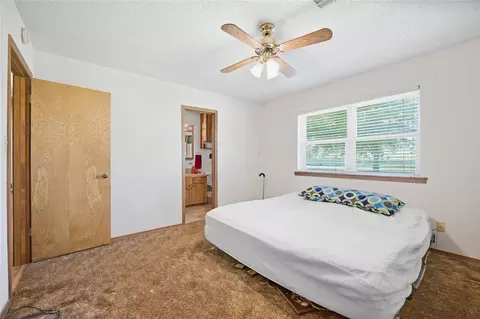 Bedroom - 637 Highway 110, Davis, OK 73030 photo 2 of 5