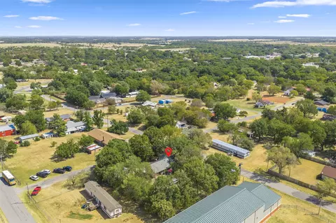 View/Area - 401 S 10th St, Comanche, OK 73529 photo 5 of 5