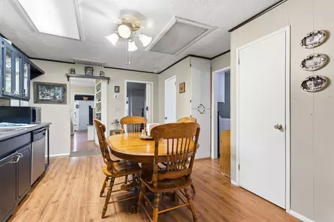 Dining - 401 S 10th St, Comanche, OK 73529 photo 1 of 1