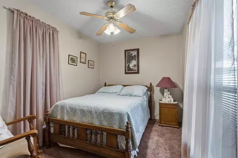 Bedroom - 401 S 10th St, Comanche, OK 73529 photo 6 of 8