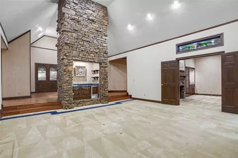 Living - 3719 E 99th Pl S, Tulsa, OK 74137 photo 2 of 10
