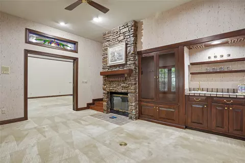 Living - 3719 E 99th Pl S, Tulsa, OK 74137 photo 4 of 10