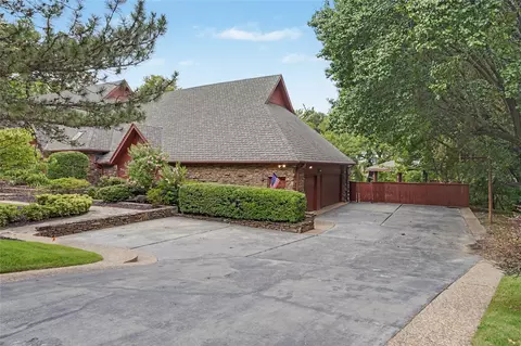 Exterior - 3719 E 99th Pl S, Tulsa, OK 74137 photo 6 of 10