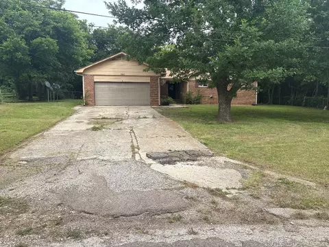 350 S West St, Konawa, OK 74849