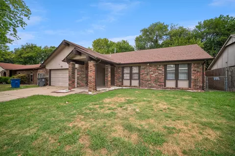 Exterior - 11913 E 38th Pl, Tulsa, OK 74146 photo 2 of 6