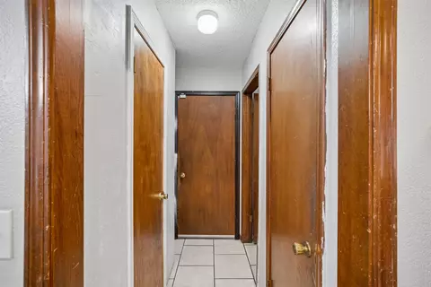 Entry Way - 11913 E 38th Pl, Tulsa, OK 74146 photo 1 of 2
