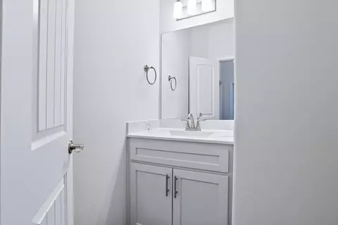 Bath - 12026 E 106th Pl N, Owasso, OK 74055 photo 4 of 5