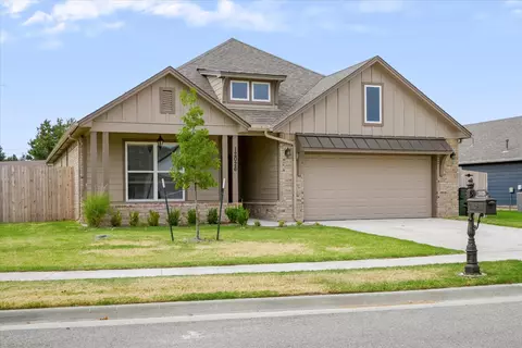 Exterior - 12026 E 106th Pl N, Owasso, OK 74055 photo 3 of 6