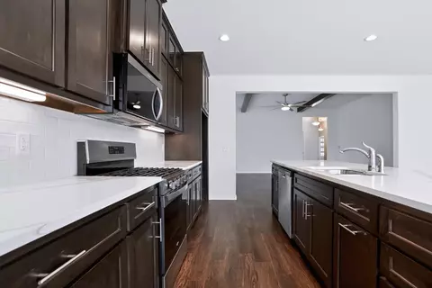 Kitchen - 12026 E 106th Pl N, Owasso, OK 74055 photo 3 of 6