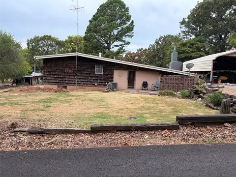 180 Grandview Cir, Locust Grove, OK 74352