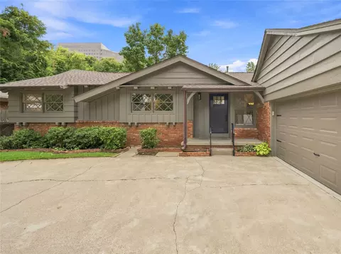 Exterior - 4326 E 60th Pl, Tulsa, OK 74135 photo 3 of 8