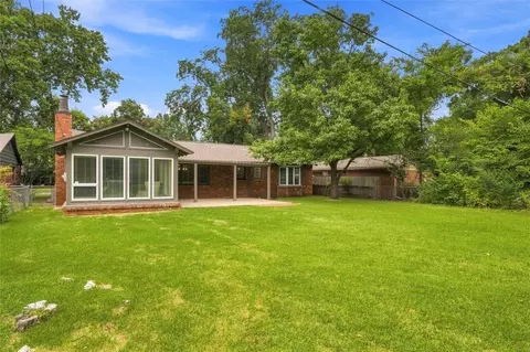 Exterior - 4326 E 60th Pl, Tulsa, OK 74135 photo 6 of 8