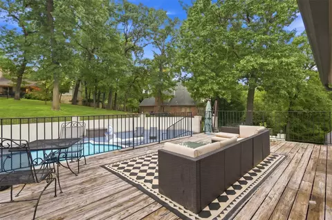 Exterior - 3908 E 98th St, Tulsa, OK 74137 photo 8 of 11