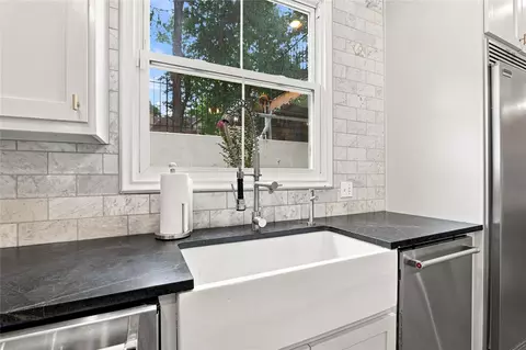 Kitchen - 3908 E 98th St, Tulsa, OK 74137 photo 4 of 7