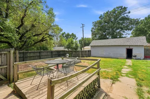 Exterior - 321 S Broadway St, Haskell, OK 74436 photo 3 of 5