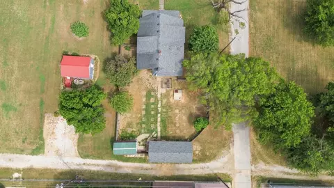 View/Area - 321 S Broadway St, Haskell, OK 74436 photo 4 of 4