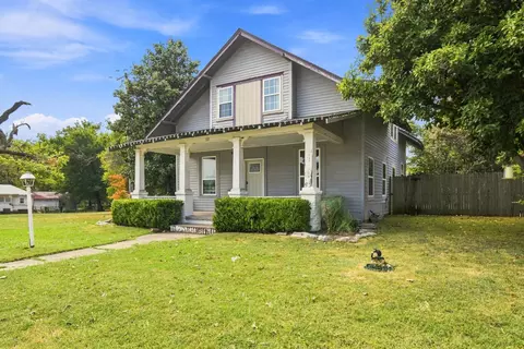 Exterior - 321 S Broadway St, Haskell, OK 74436 photo 1 of 5