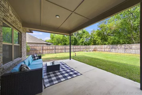 Other - 205 N Phillips St, Skiatook, OK 74070 photo 5 of 5