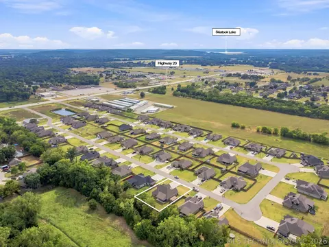View/Area - 205 N Phillips St, Skiatook, OK 74070 photo 9 of 9