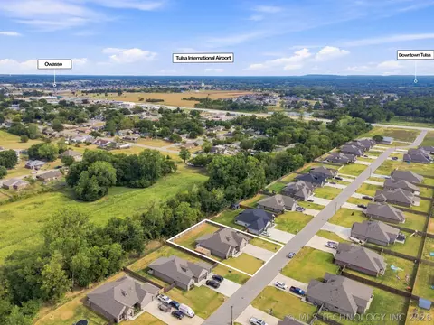 View/Area - 205 N Phillips St, Skiatook, OK 74070 photo 8 of 9