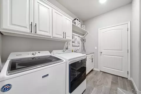 Other - 205 N Phillips St, Skiatook, OK 74070 photo 3 of 5
