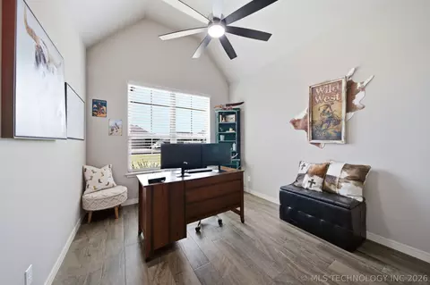 Other - 205 N Phillips St, Skiatook, OK 74070 photo 4 of 5
