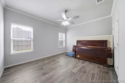 Bedroom - 205 N Phillips St, Skiatook, OK 74070 photo 5 of 6