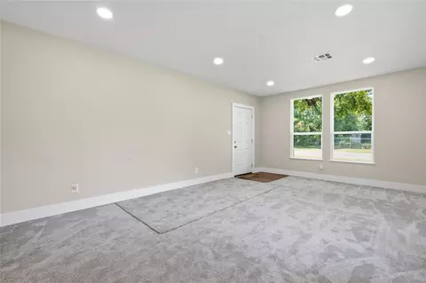 Living - 522 N Hope St, Ada, OK 74820 photo 3 of 6