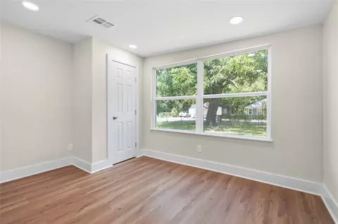 Bedroom - 522 N Hope St, Ada, OK 74820 photo 1 of 2