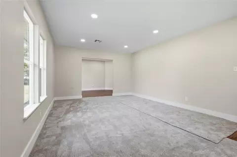 Living - 522 N Hope St, Ada, OK 74820 photo 2 of 6