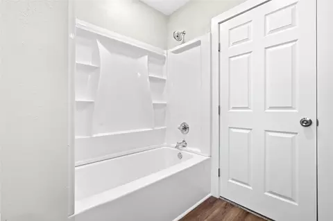 Bath - 522 N Hope St, Ada, OK 74820 photo 2 of 3
