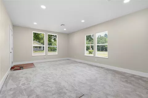 Living - 522 N Hope St, Ada, OK 74820 photo 4 of 6