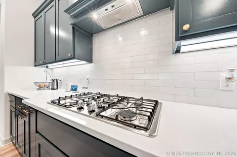 Kitchen - 7112 E Queens St, Broken Arrow, OK 74014 photo 3 of 5